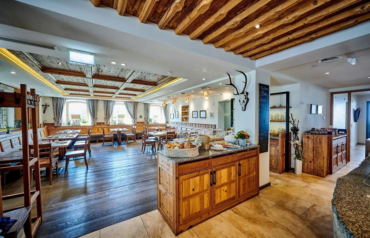 Landgasthof Wurm Bogen Hotel